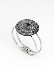 Laden Sie das Bild in den Galerie-Viewer hoch, Murano Glass Oyster Bracelet - Vetri D'Arte