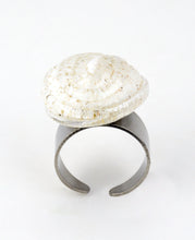 Upload the image to the Gallery viewer, Murano Glass Oyster Ring - Vetri D'Arte
